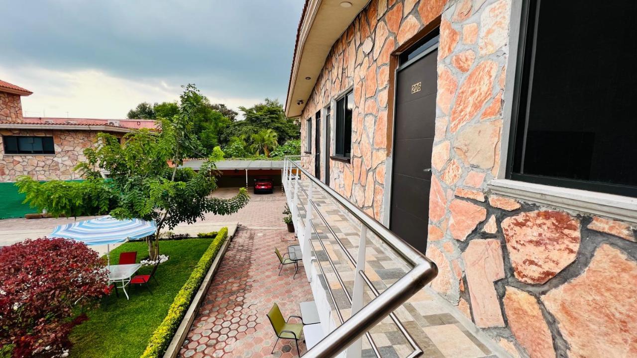 Hotel Villa Pralaya Хьютепек Экстерьер фото