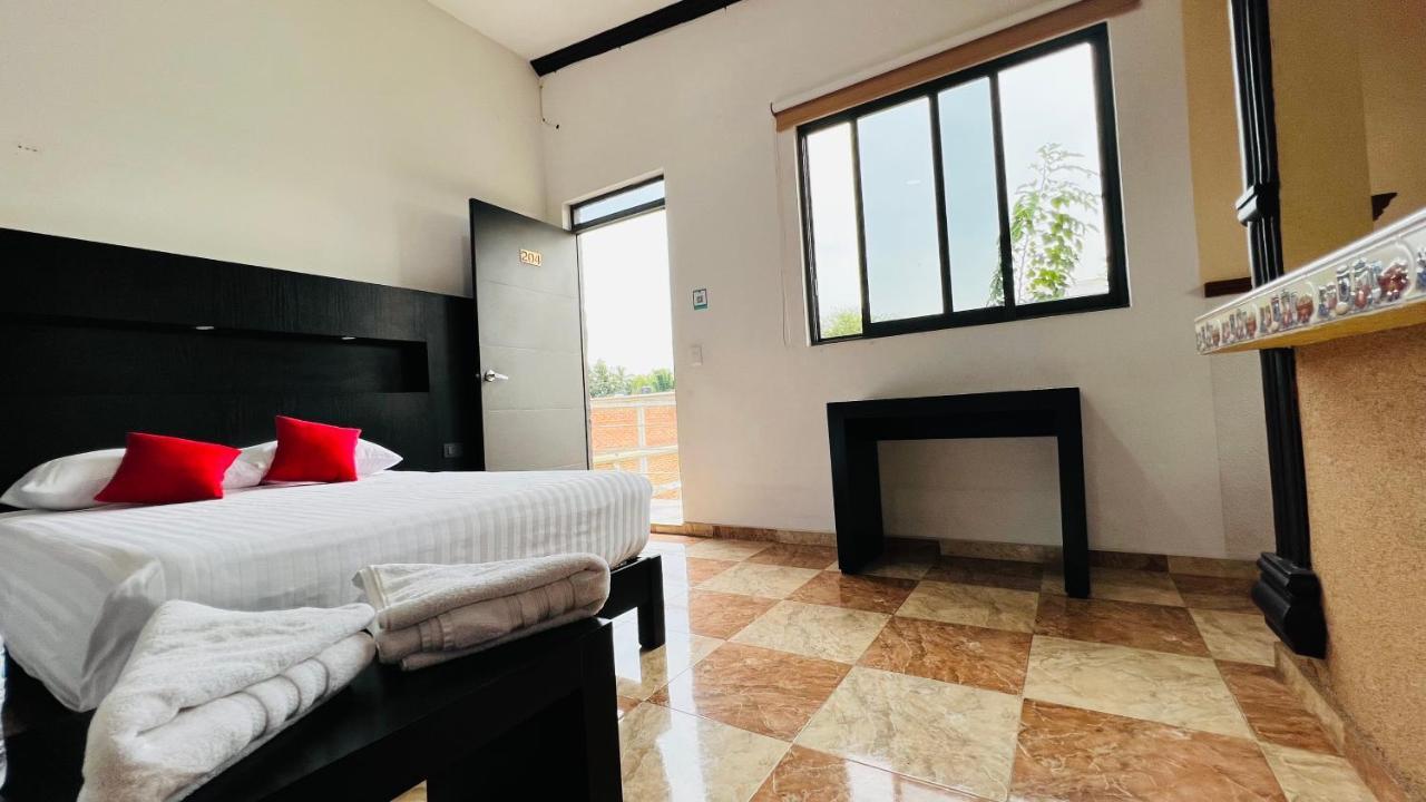 Hotel Villa Pralaya Хьютепек Экстерьер фото